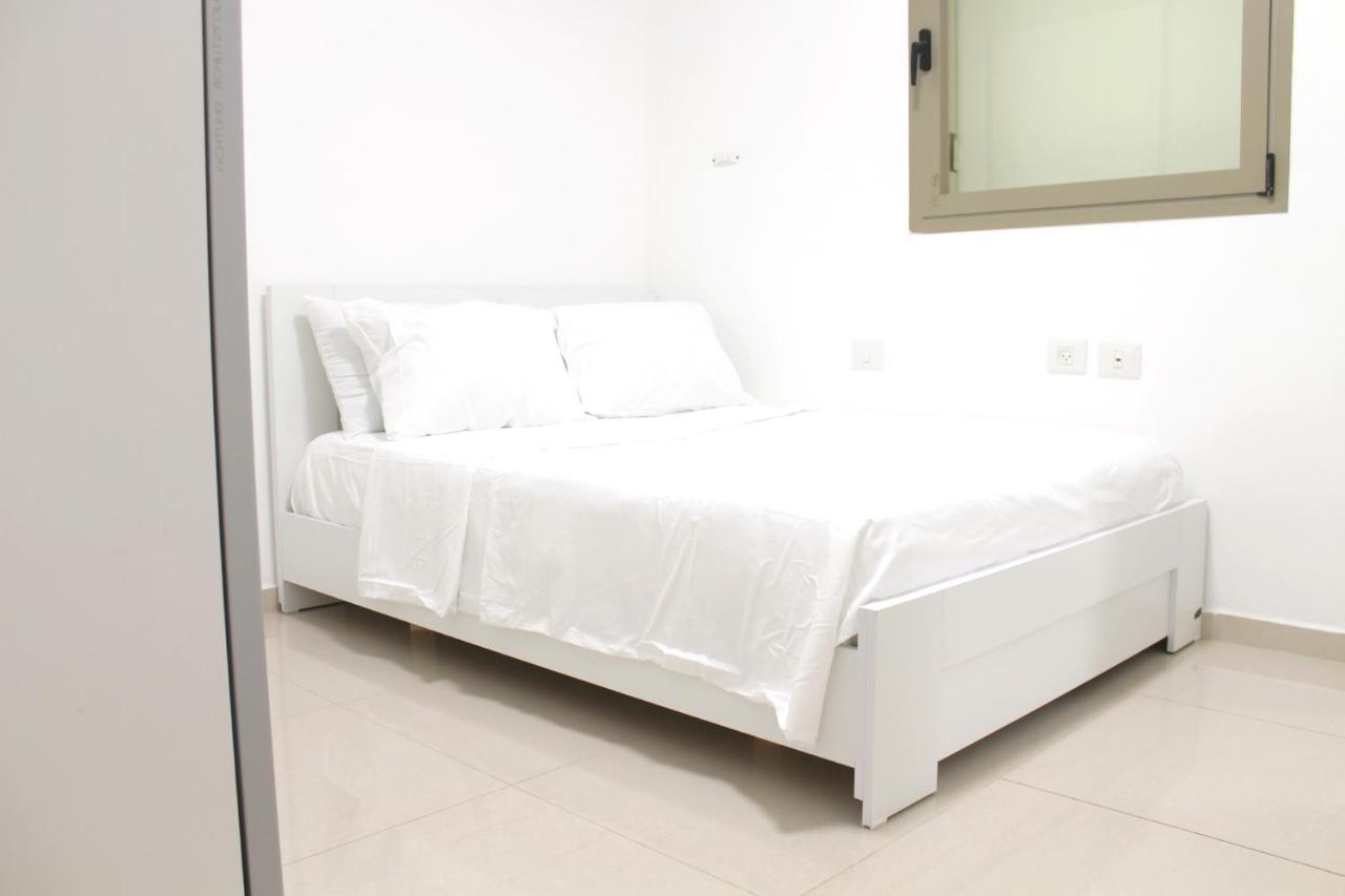 Beach Suite Israel- Best View, Gym, Massage Chair, Low Fee For Off-Site Indoor Pool Spa ביץ סוייט ישראל- נוף ים מאלף, כיסא מסאז, חדר כושר, אפשרות לבריכה מקורה, וספא בתשלום ממש מוזל Ashkelon Exteriör bild