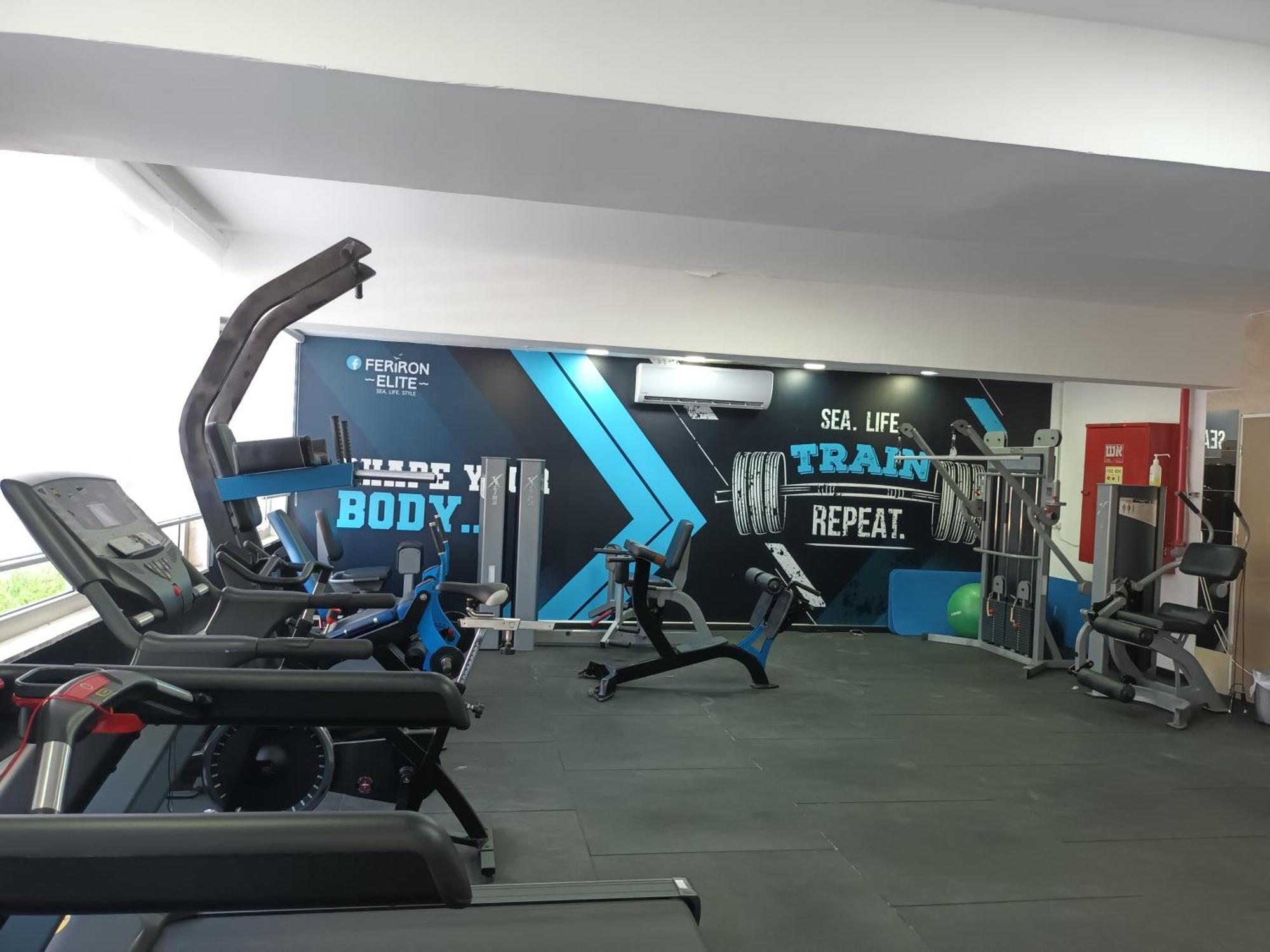 Beach Suite Israel- Best View, Gym, Massage Chair, Low Fee For Off-Site Indoor Pool Spa ביץ סוייט ישראל- נוף ים מאלף, כיסא מסאז, חדר כושר, אפשרות לבריכה מקורה, וספא בתשלום ממש מוזל Ashkelon Exteriör bild